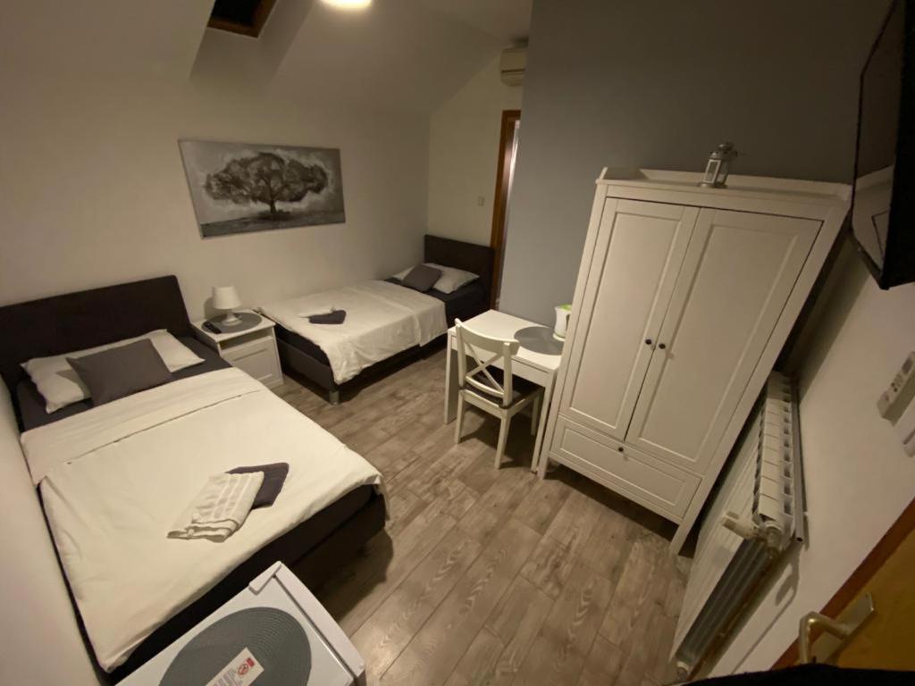 Guest House Lucija Buzin Luaran gambar