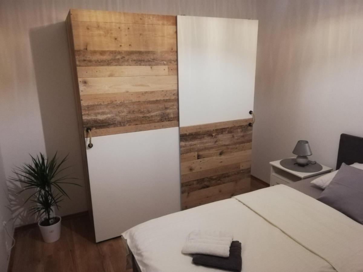 Guest House Lucija Buzin Luaran gambar