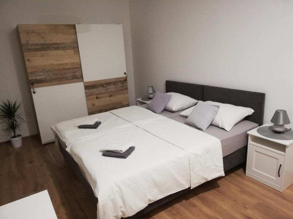 Guest House Lucija Buzin Luaran gambar