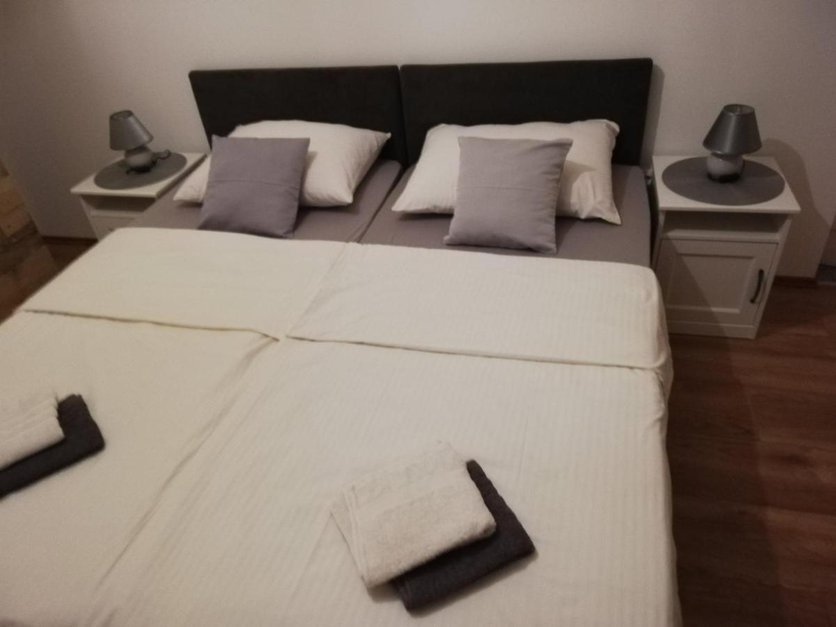Guest House Lucija Buzin Luaran gambar