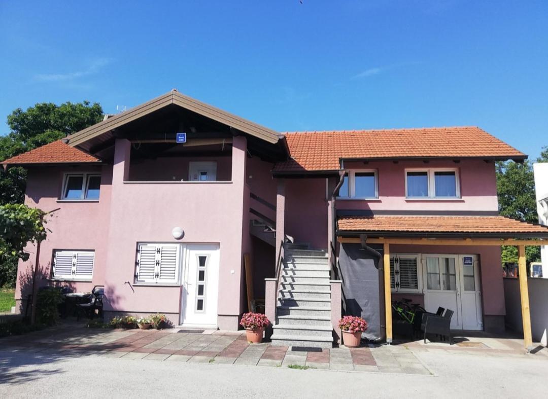 Guest House Lucija Buzin Luaran gambar